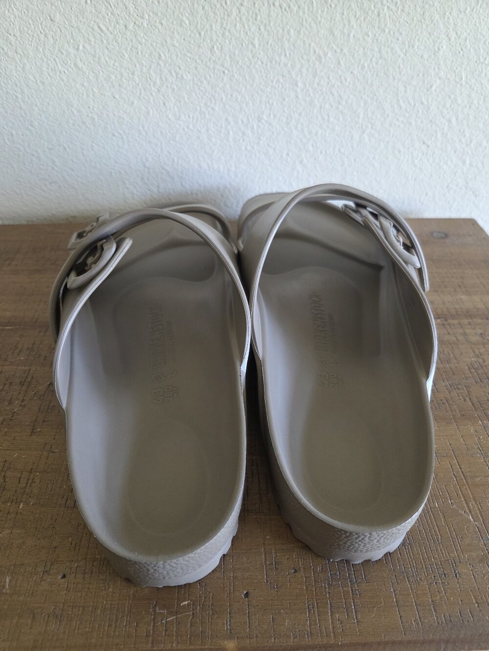Birkenstock Arizona Essentials Eva Mens Size EU 43/ US Size 10 NWT Gray Taupe - Picture 6 of 8